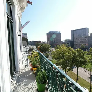 https://exclusive-apartment-central-station.hamburg-hotels-de.com