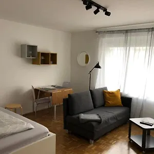 https://zentrales-studio-im-kaiserviertel.dortmundhotels.net